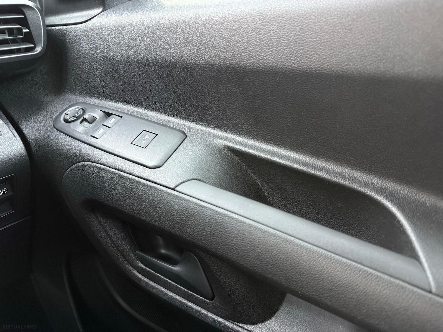 Used Citroen Berlingo 2022 for sale - 76957072: Photo 14