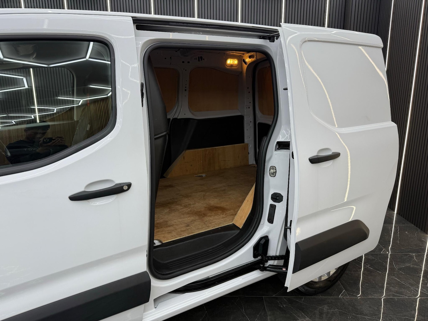 Used Citroen Berlingo 2022 for sale - 76957072: Photo 39