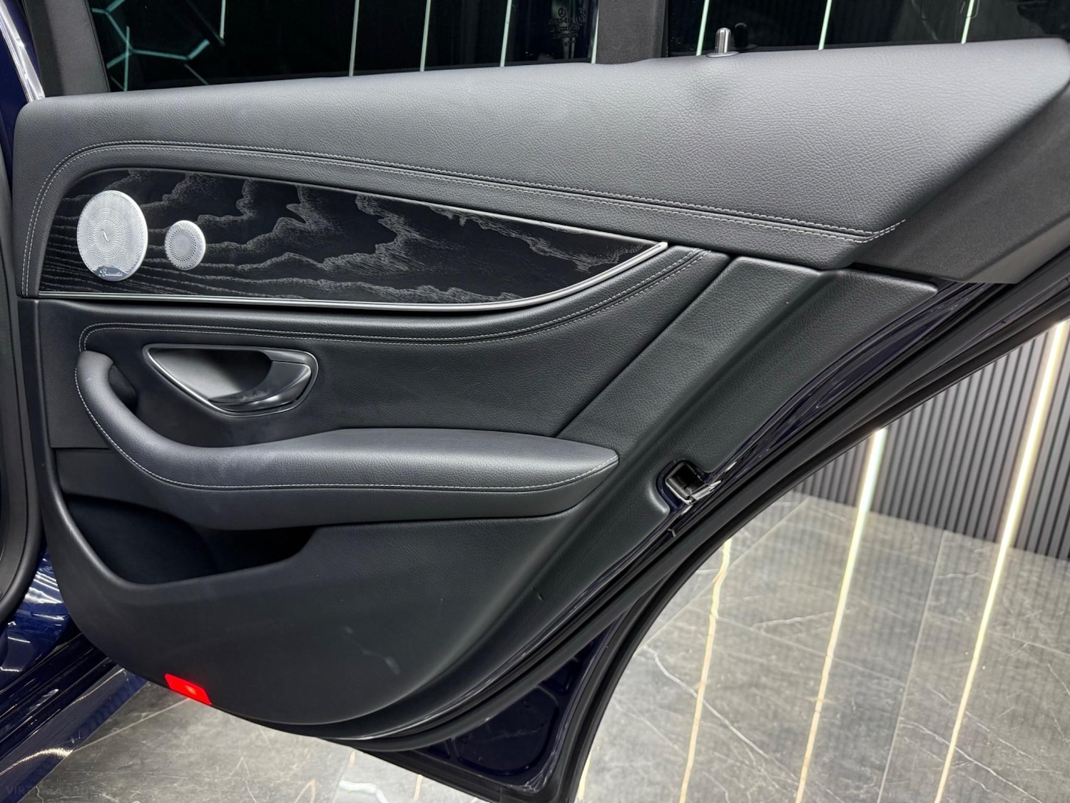 Used Mercedes-Benz E Class 2020 for sale - 76692924: Photo 32