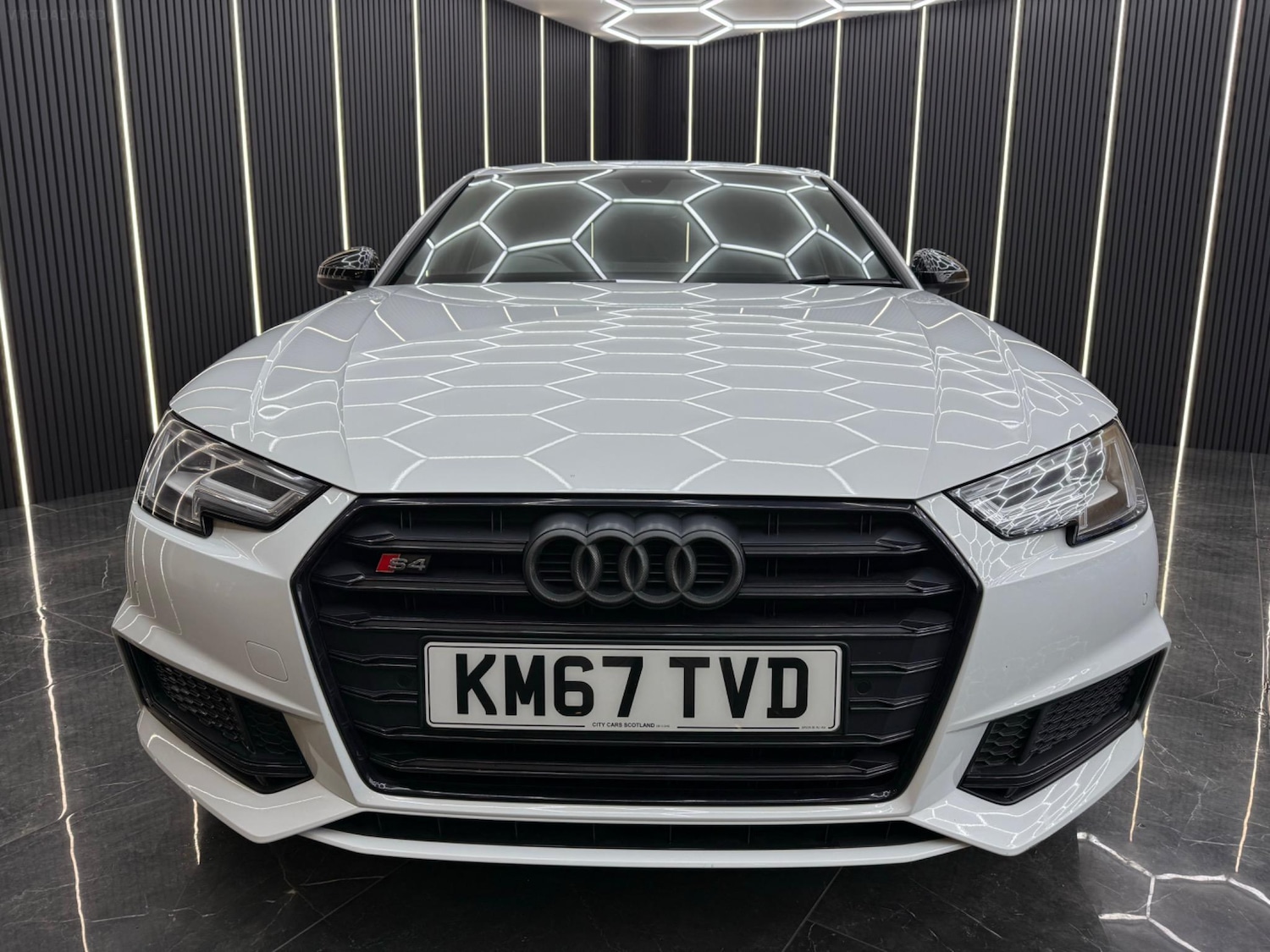 Used Audi A4 2017 for sale - 77296559: Photo 10