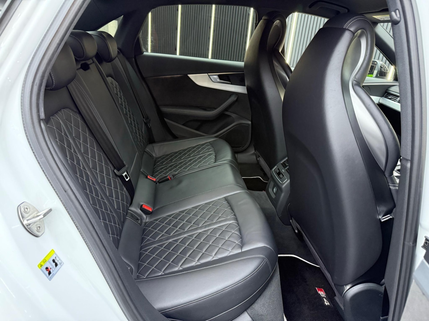 Used Audi A4 2017 for sale - 77296559: Photo 14