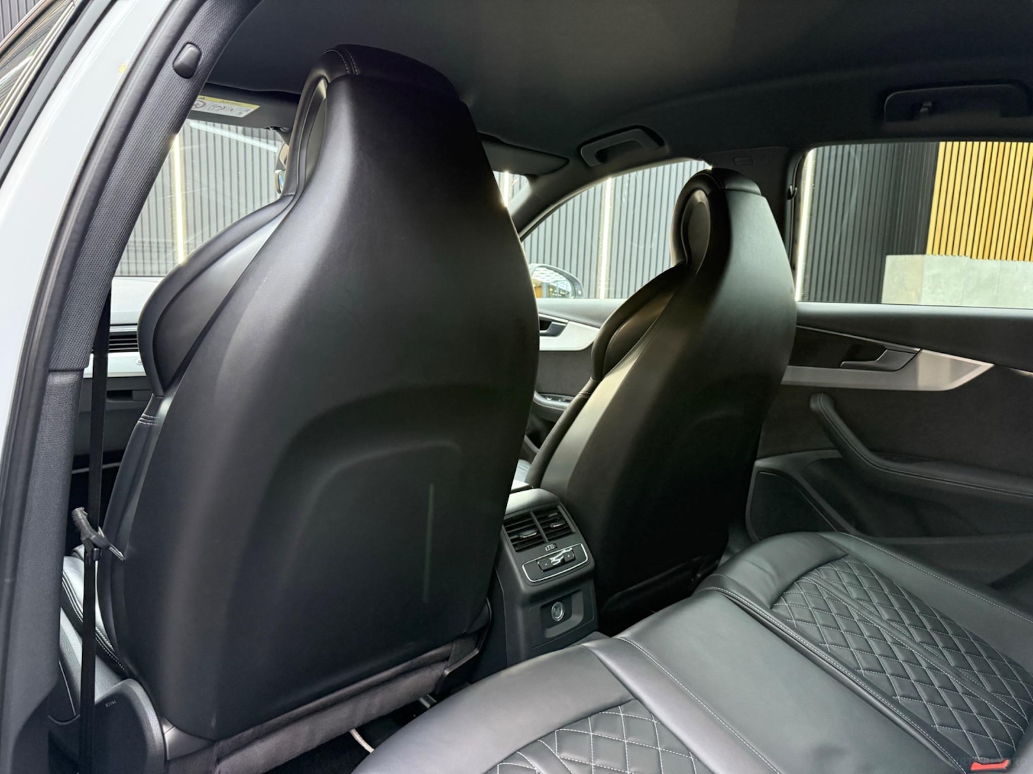 Used Audi A4 2017 for sale - 77296559: Photo 38