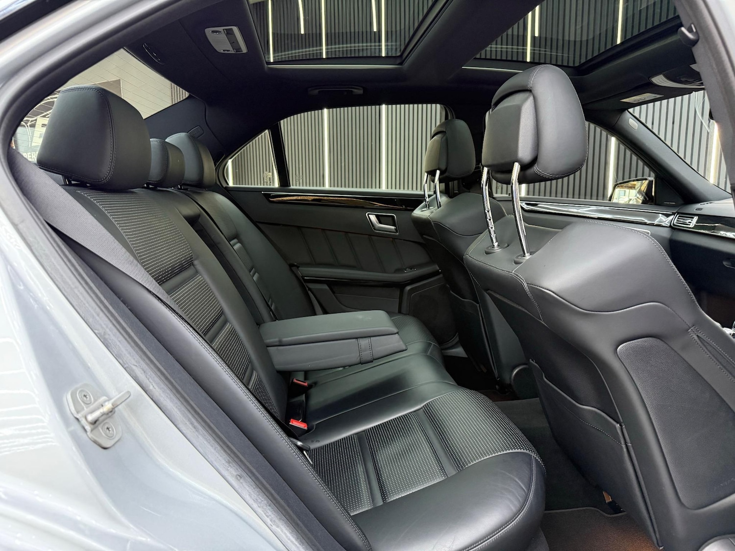 Used Mercedes-Benz E Class 2015 for sale - 76957068: Photo 17