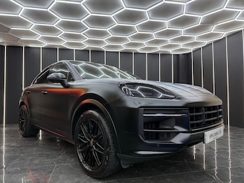 2023 - V6 E-Hybrid Auto 4-Door