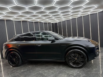 Used Porsche Cayenne 2023 for sale - 77022882: Photo