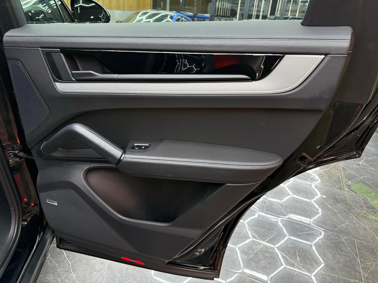 Used Porsche Cayenne 2023 for sale - 77022882: Photo 35