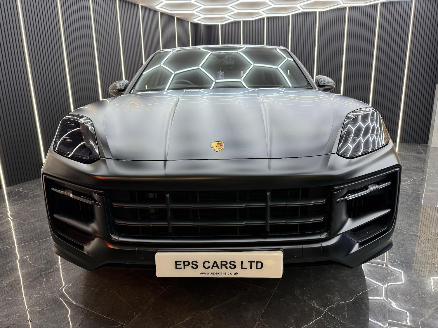 Used Porsche Cayenne 2023 for sale - 77022882: Photo 4