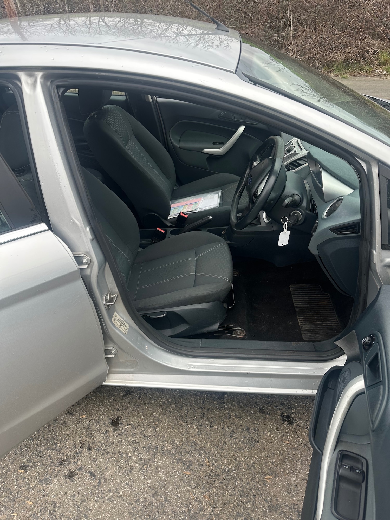 Used Ford Fiesta 2011 for sale - 77818865: Photo 11