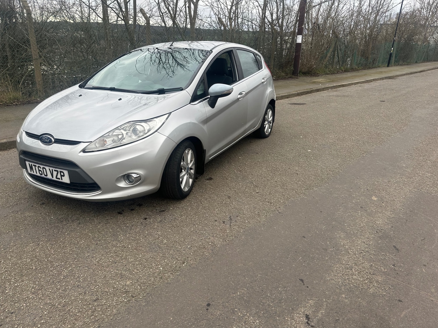 Used Ford Fiesta 2011 for sale - 77818865: Photo 2
