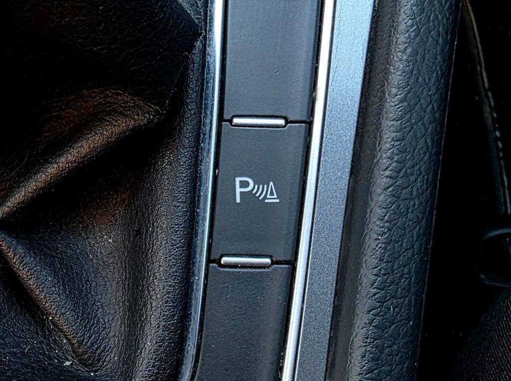 Used Volkswagen Golf 2013 for sale - 77755348: Photo 24