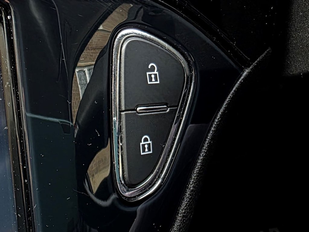 Used Vauxhall Corsa 2015 for sale - 78117414: Photo 25