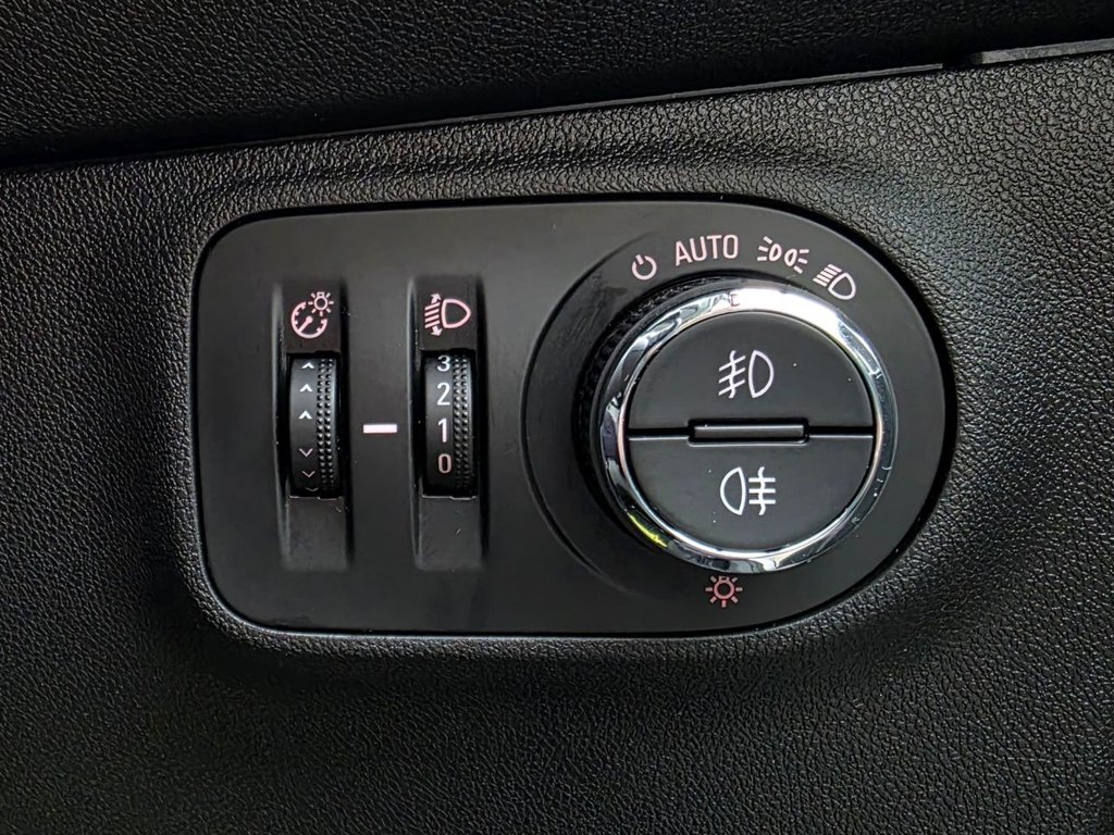 Used Vauxhall Corsa 2015 for sale - 78117414: Photo 29