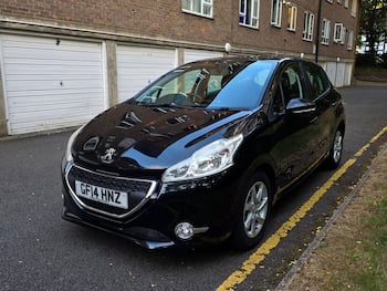Used Peugeot 208 2014 for sale - 79835628: Photo