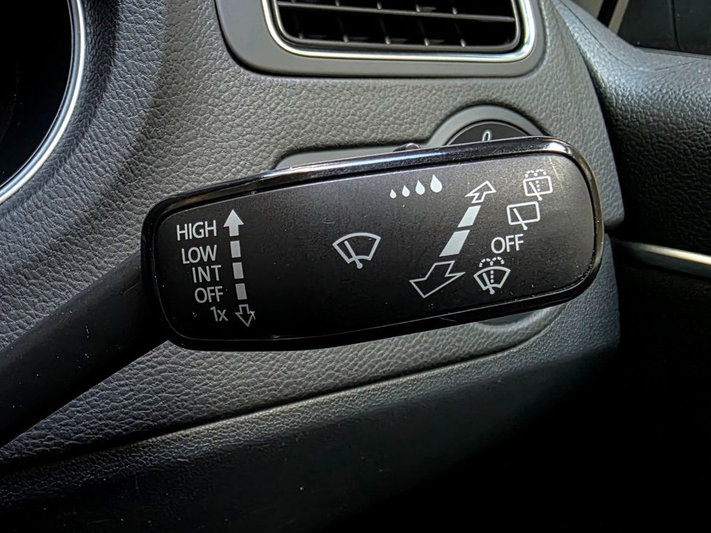 Used Volkswagen Polo 2014 for sale - 77799813: Photo 24