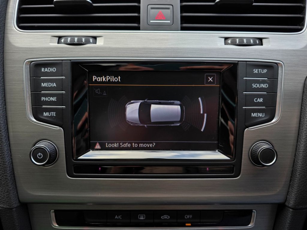 Used Volkswagen Golf 2014 for sale - 77809971: Photo 22