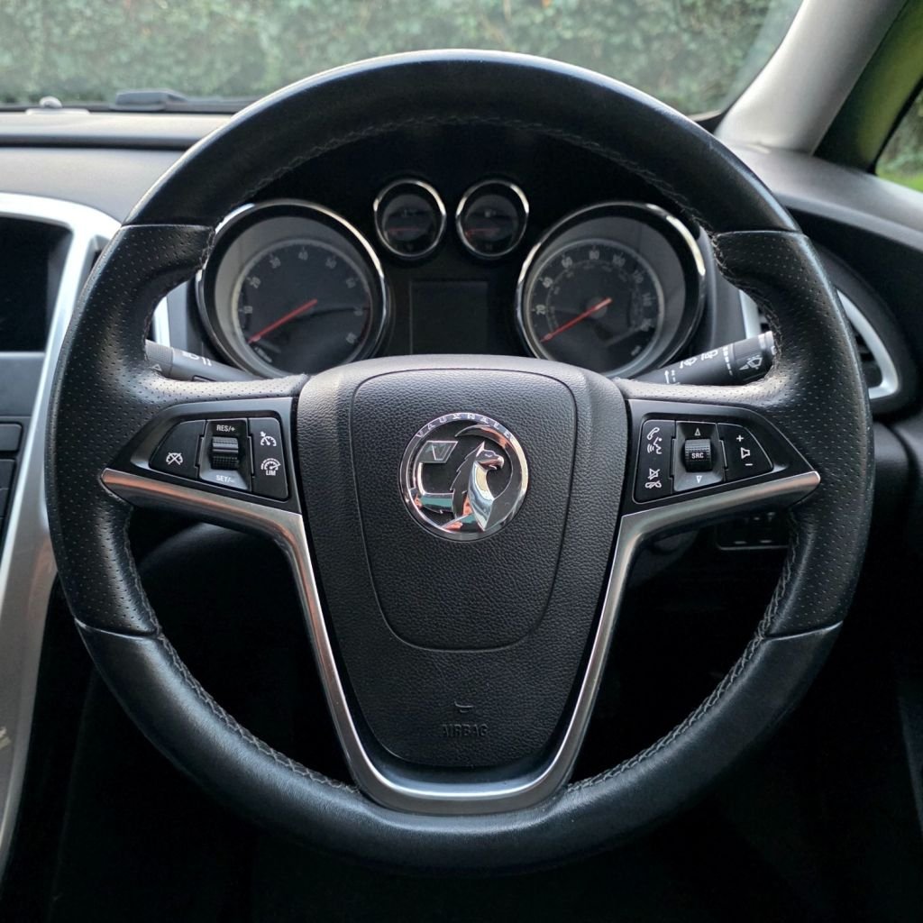 Used Vauxhall Astra 2013 for sale - 77442274: Photo 16