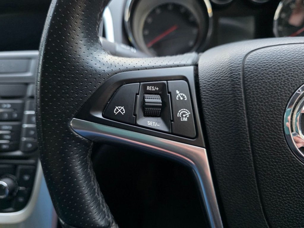 Used Vauxhall Astra 2013 for sale - 77442274: Photo 17