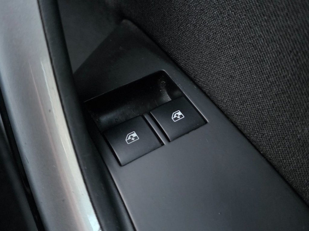 Used Vauxhall Astra 2013 for sale - 77442274: Photo 27