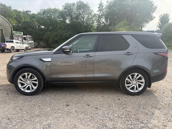 Used Land Rover Discovery 2017 for sale - 79509137: Photo