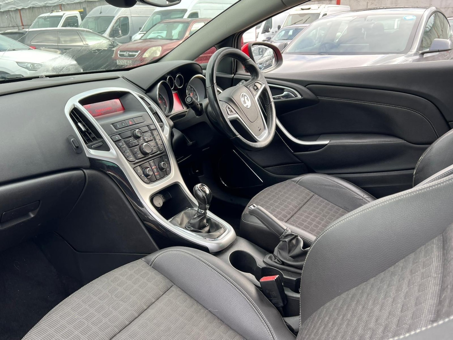 Used Vauxhall Astra GTC 2013 for sale - 76227582: Photo 32