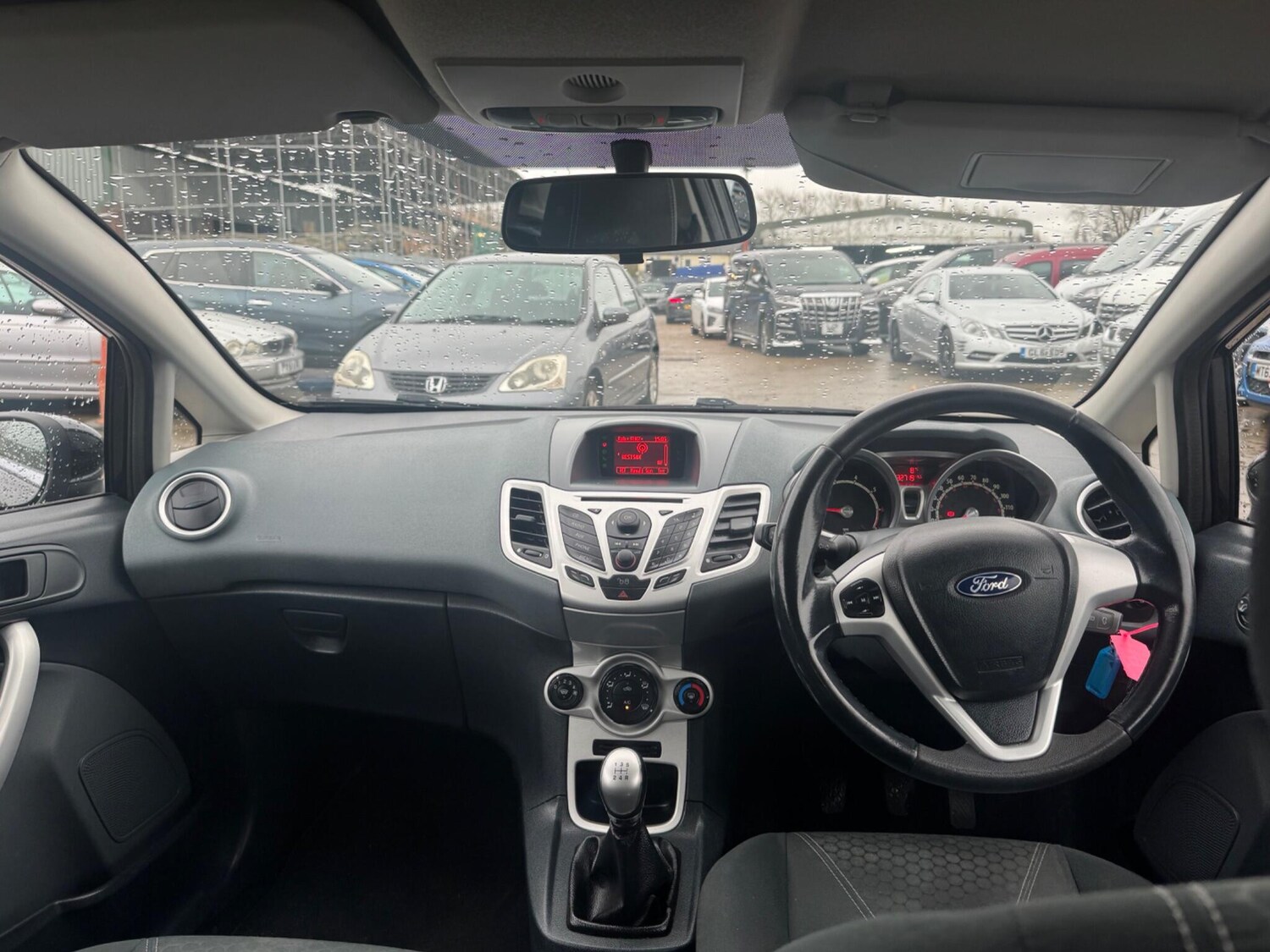 Used Ford Fiesta 2010 for sale - 77575009: Photo 18