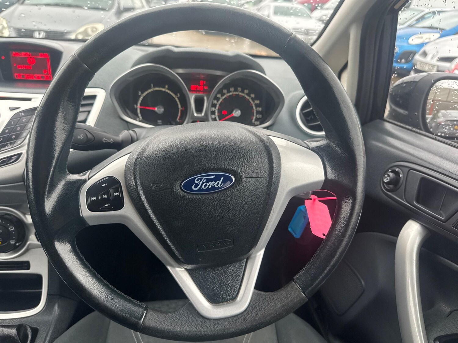 Used Ford Fiesta 2010 for sale - 77575009: Photo 20