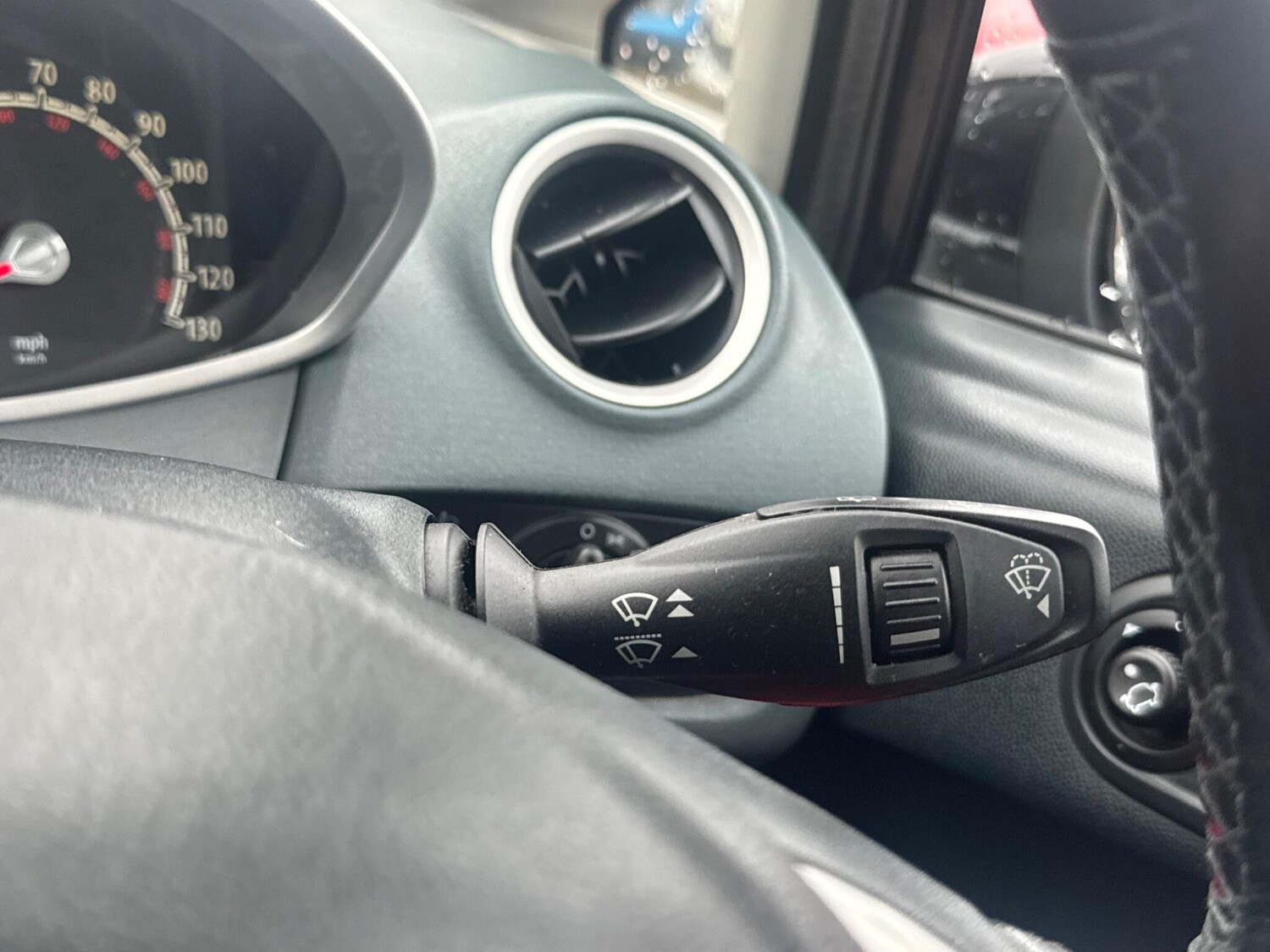 Used Ford Fiesta 2010 for sale - 77575009: Photo 23