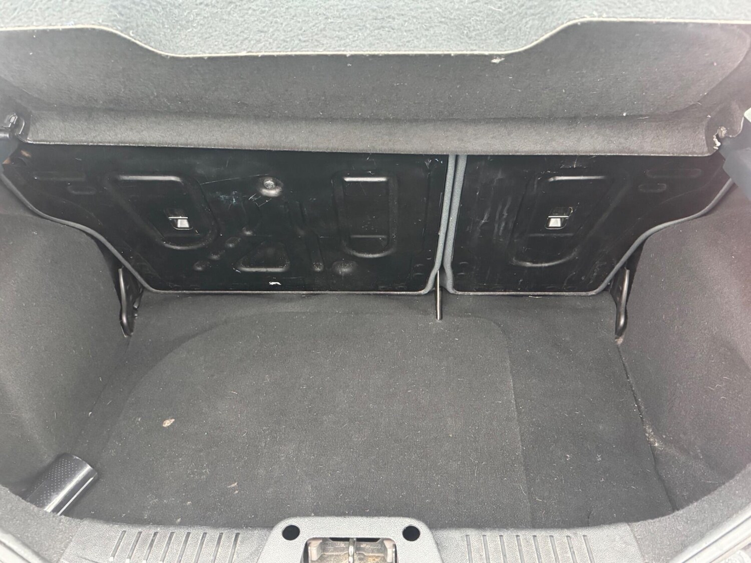 Used Ford Fiesta 2010 for sale - 77575009: Photo 33