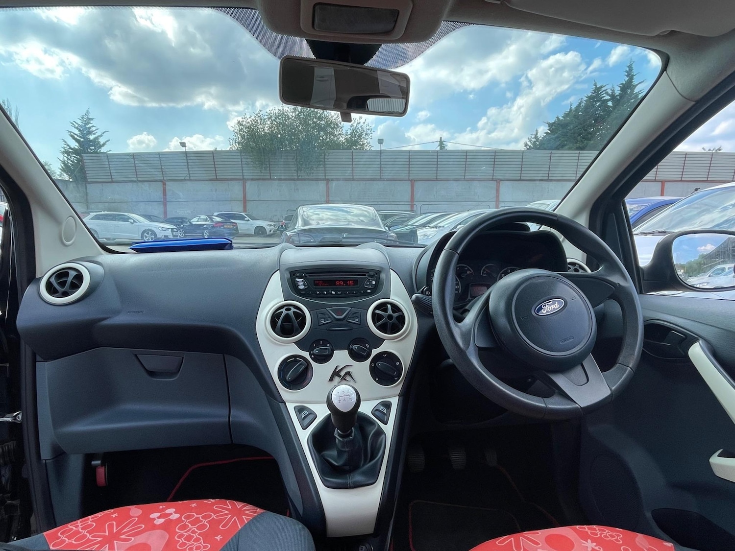 Vehicle 29