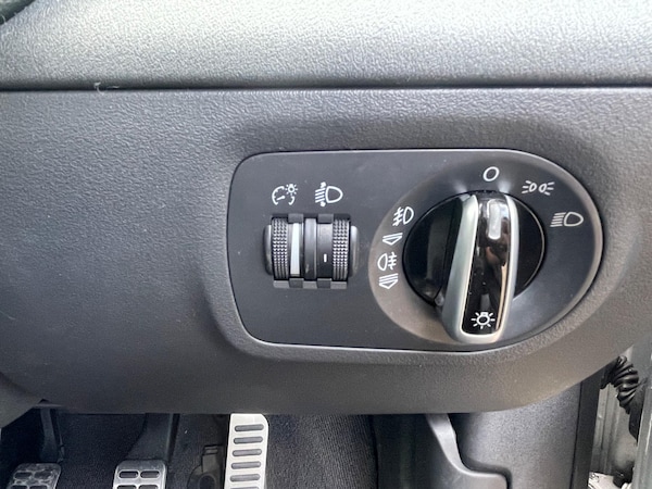 Used Audi TT 2011 for sale - 75658417: Photo 41