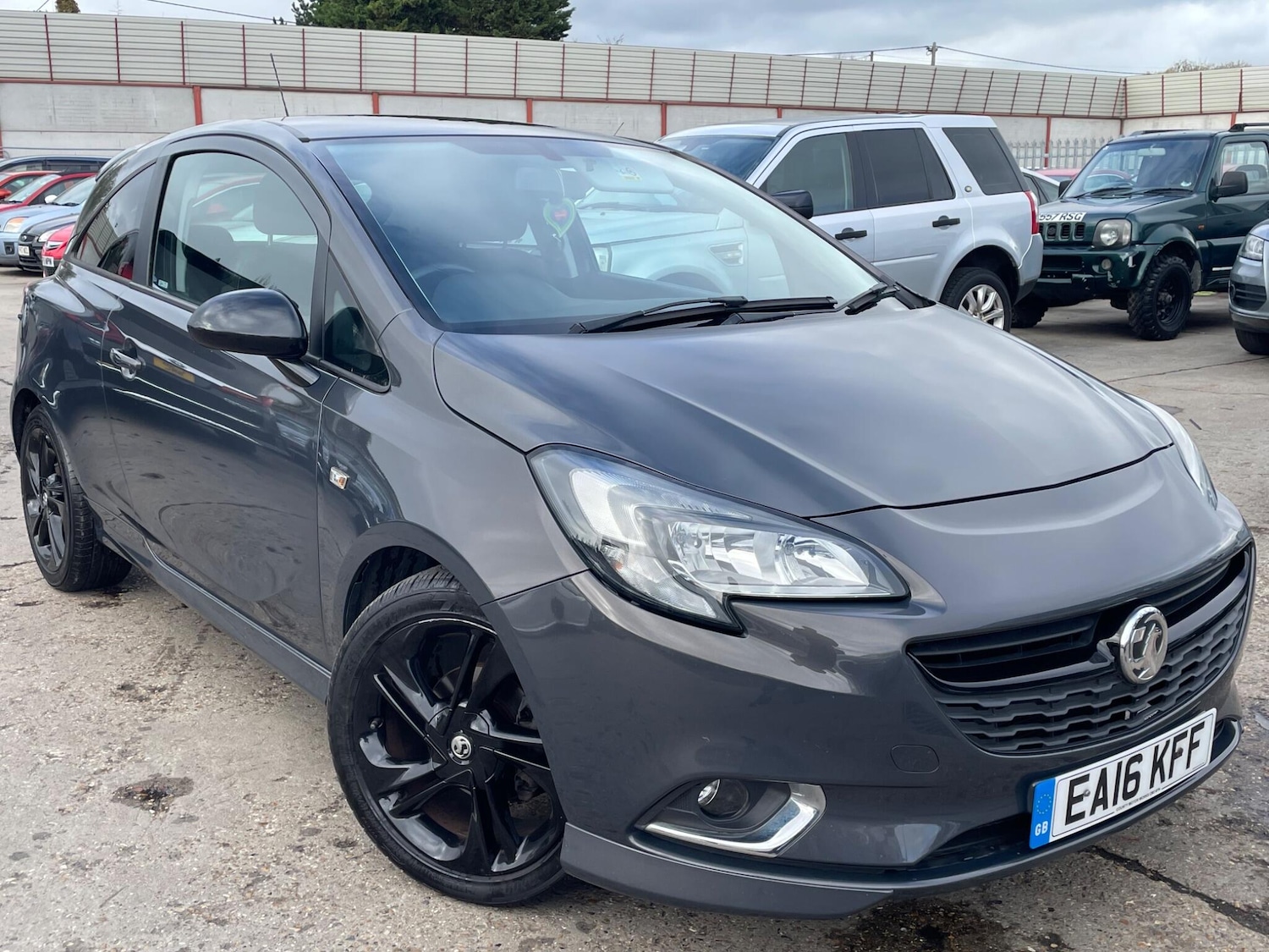 Used Vauxhall Corsa 2016 for sale - 76994289: Photo 2