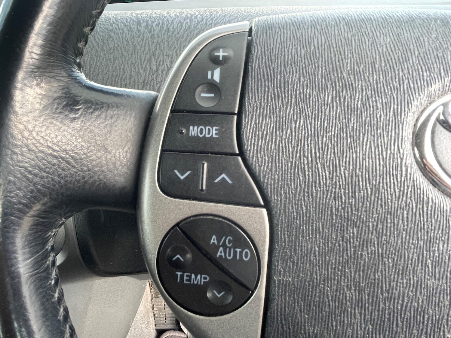 Used Toyota Prius for sale - 76094448: Photo 14