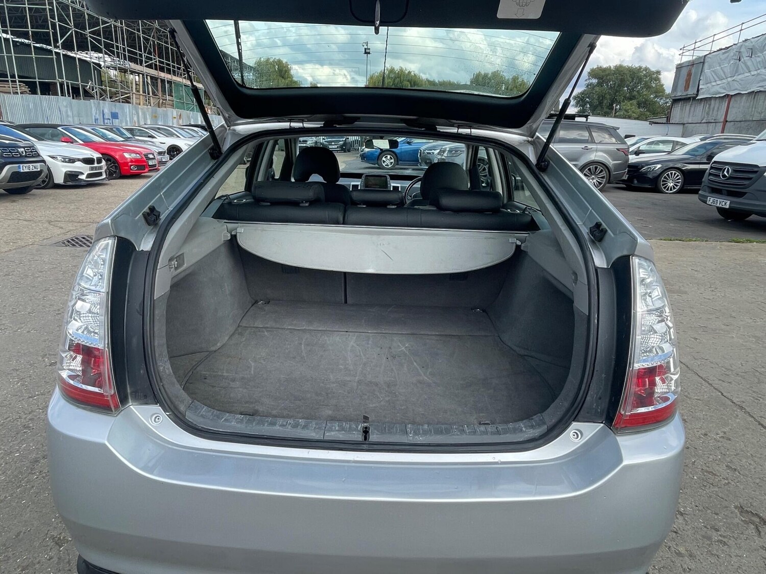 Used Toyota Prius for sale - 76094448: Photo 32