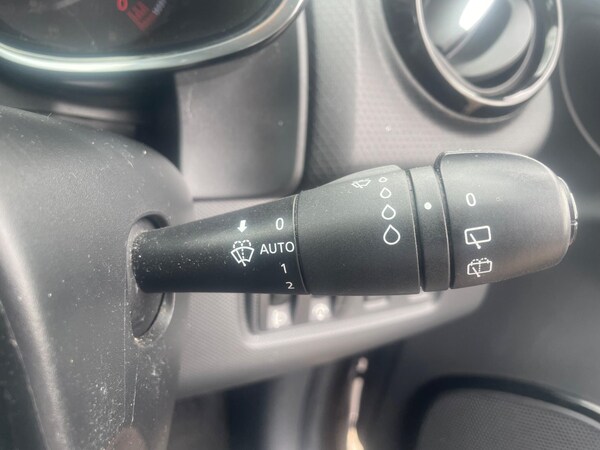 Used Renault Clio 2014 for sale - 75678182: Photo 26