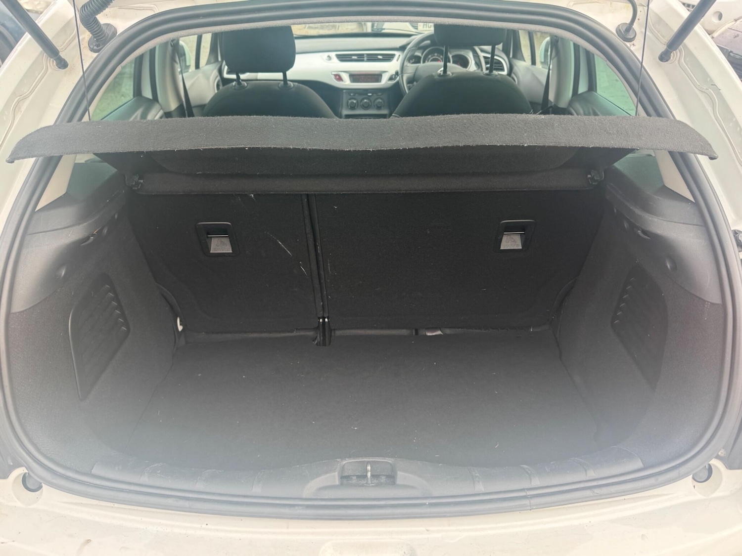 Used Citroen C3 2011 for sale - 77290684: Photo 10