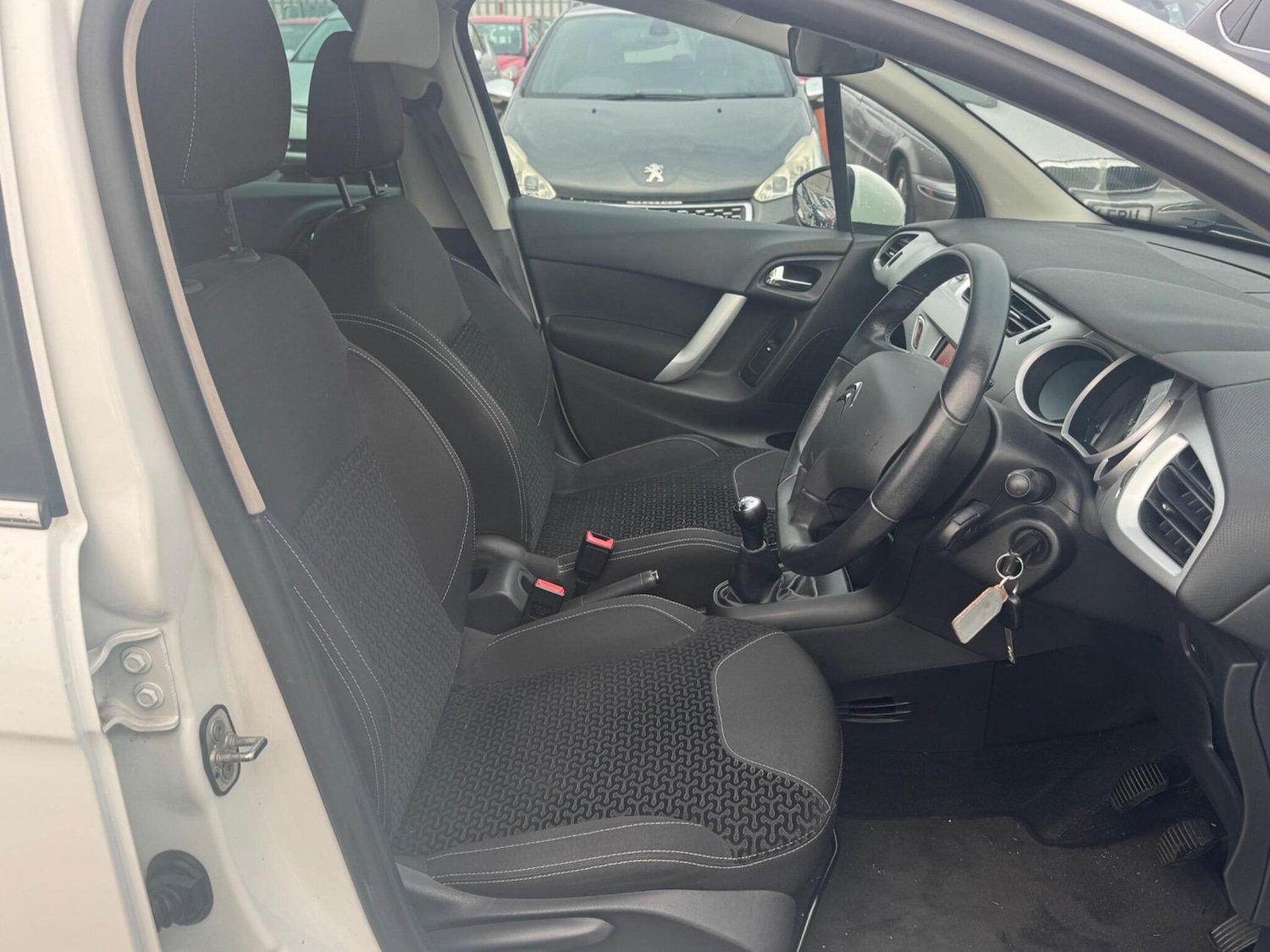 Used Citroen C3 2011 for sale - 77290684: Photo 13