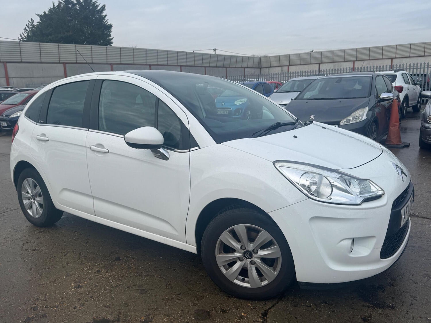 Used Citroen C3 2011 for sale - 77290684: Photo 3