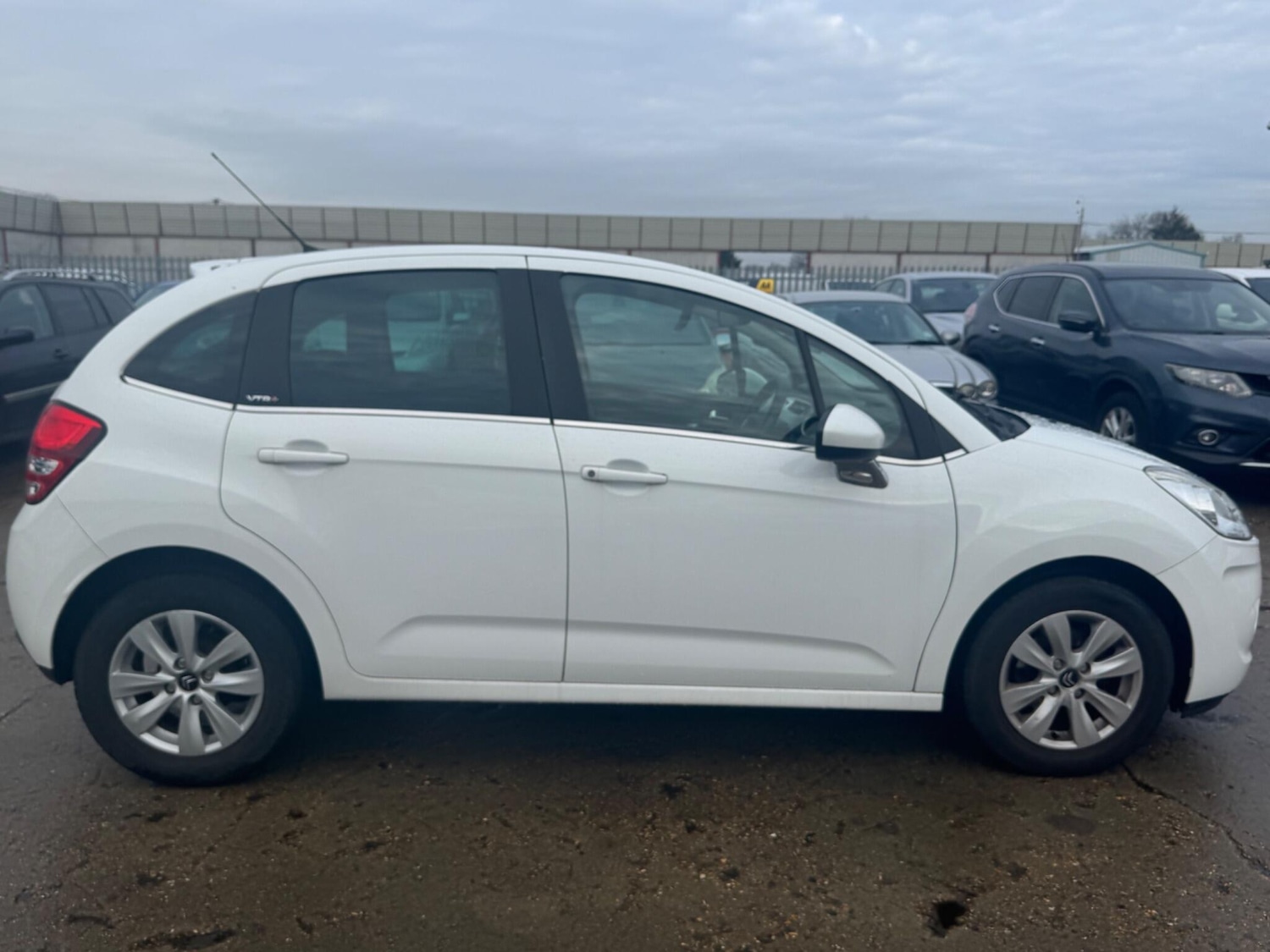 Used Citroen C3 2011 for sale - 77290684: Photo 8