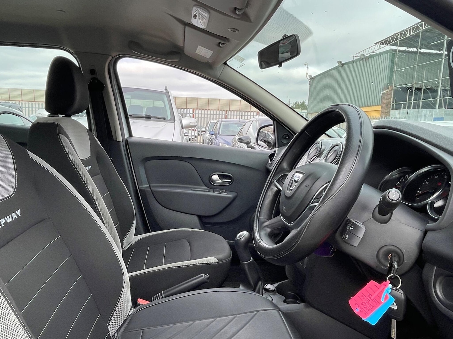 Used Dacia Sandero Stepway 2020 for sale - 76226737: Photo 11