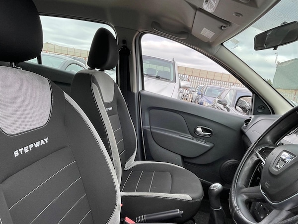 Used Dacia Sandero Stepway 2020 for sale - 76226737: Photo 14