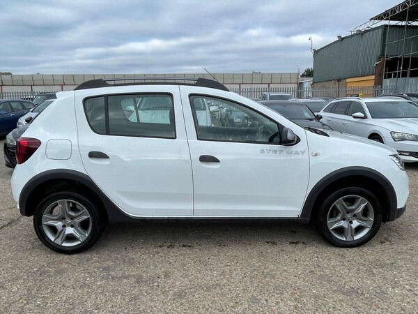 Used Dacia Sandero Stepway 2020 for sale - 76226737: Photo 9