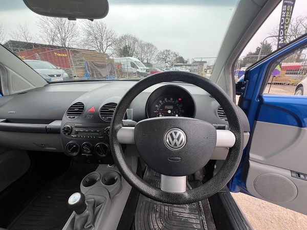 Used Volkswagen Beetle 2004 for sale - 76296044: Photo 20