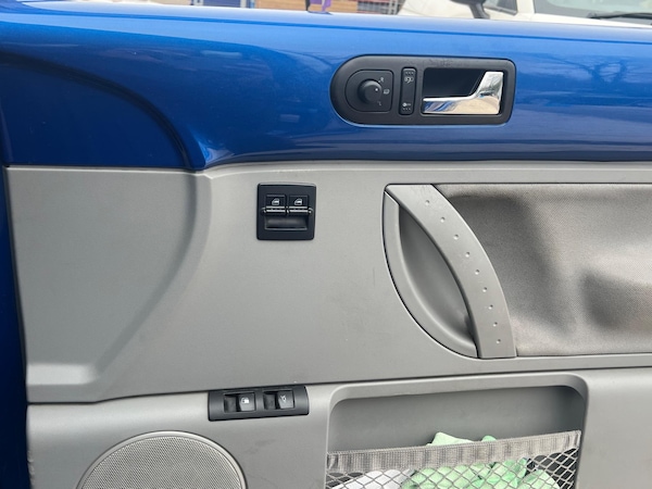 Used Volkswagen Beetle 2004 for sale - 76296044: Photo 26