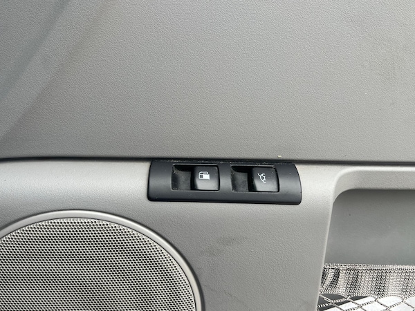 Used Volkswagen Beetle 2004 for sale - 76296044: Photo 29