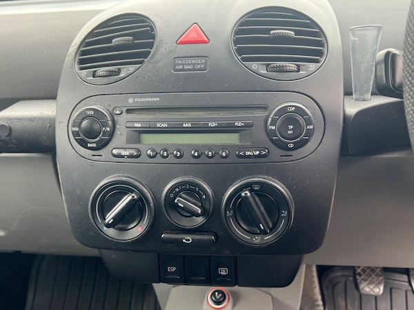 Used Volkswagen Beetle 2004 for sale - 76296044: Photo 33
