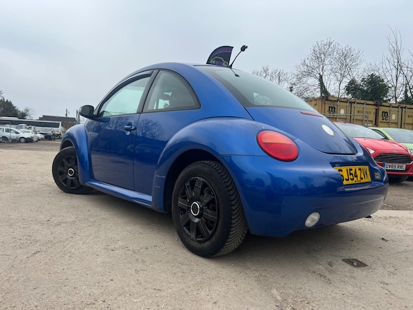 Used Volkswagen Beetle 2004 for sale - 76296044: Photo 8
