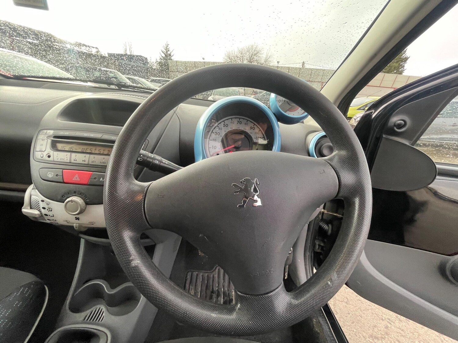 Used Peugeot 107 for sale - 77575368: Photo 31