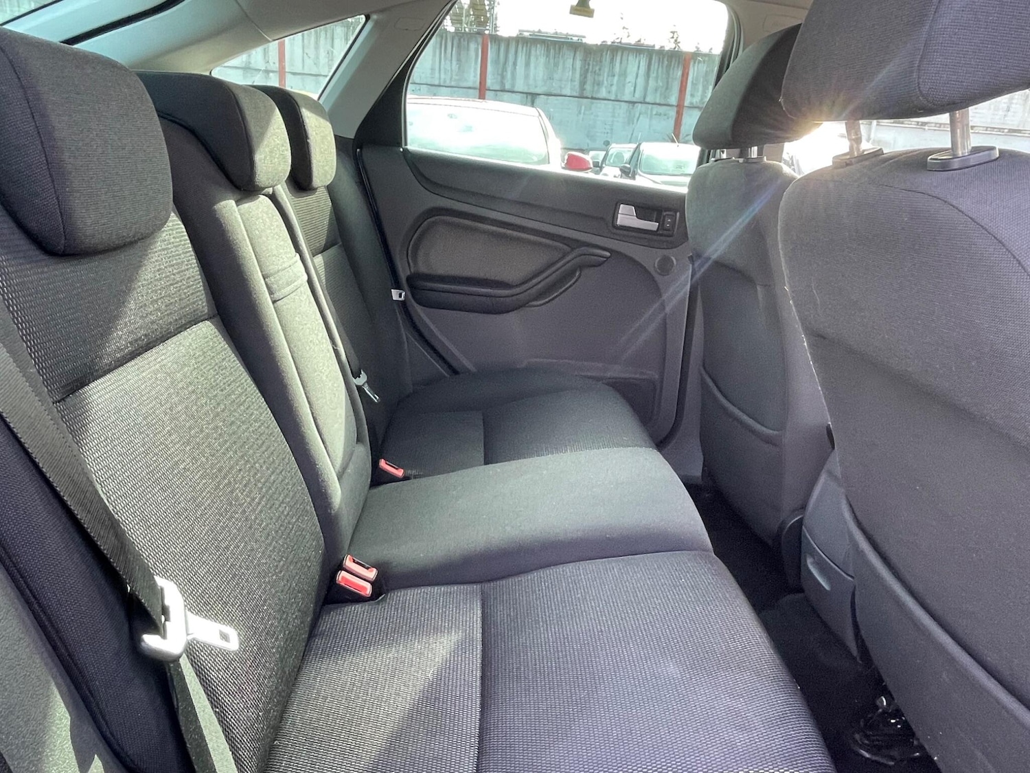 Used Ford Focus 2007 for sale - 77637383: Photo 19