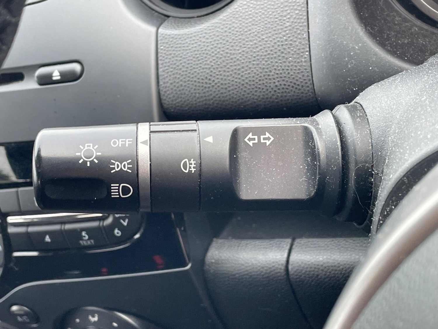 Used Mazda Mazda2 2012 for sale - 77242842: Photo 23