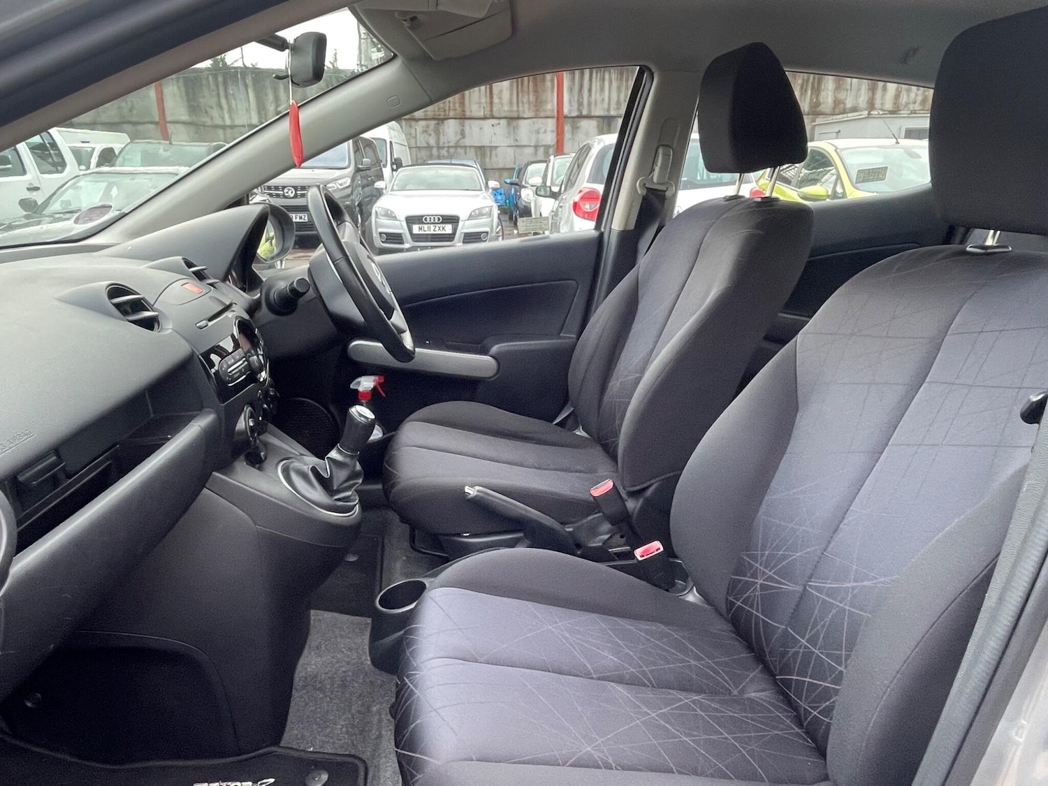 Used Mazda Mazda2 2012 for sale - 77242842: Photo 33